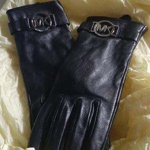 Michael Kors leather gloves